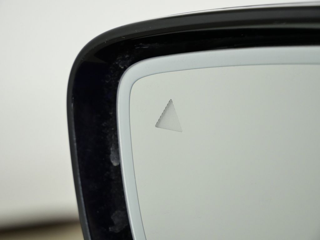 Thumbnail: 2026 BMW M2 - 31