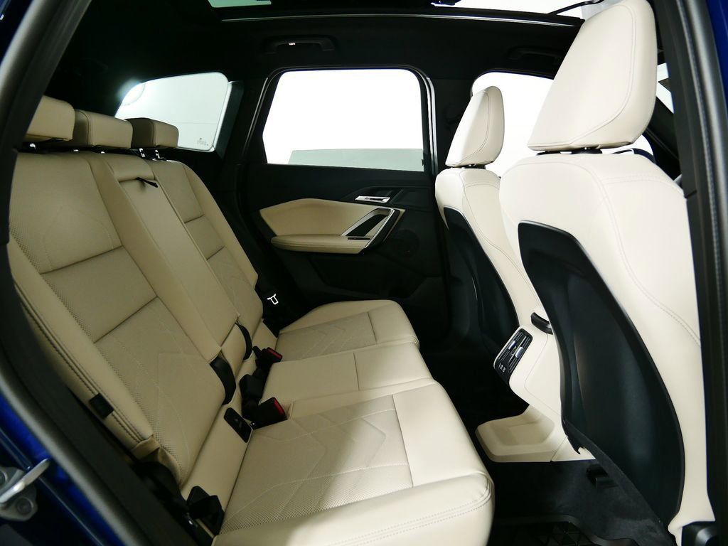 Thumbnail: 2025 BMW X1 - 25