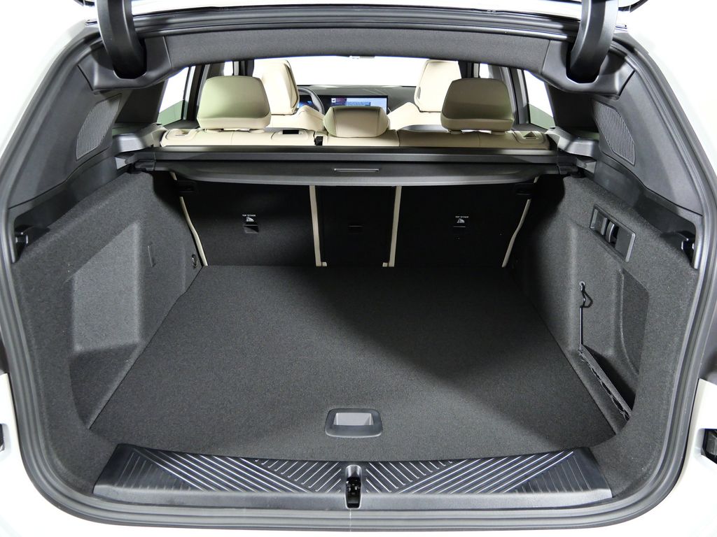 Thumbnail: 2026 BMW X3 - 25