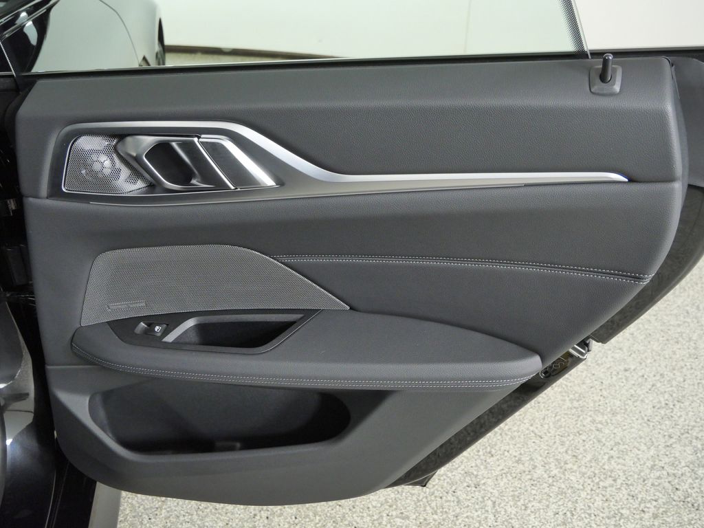 Thumbnail: 2026 BMW 4 Series - 23