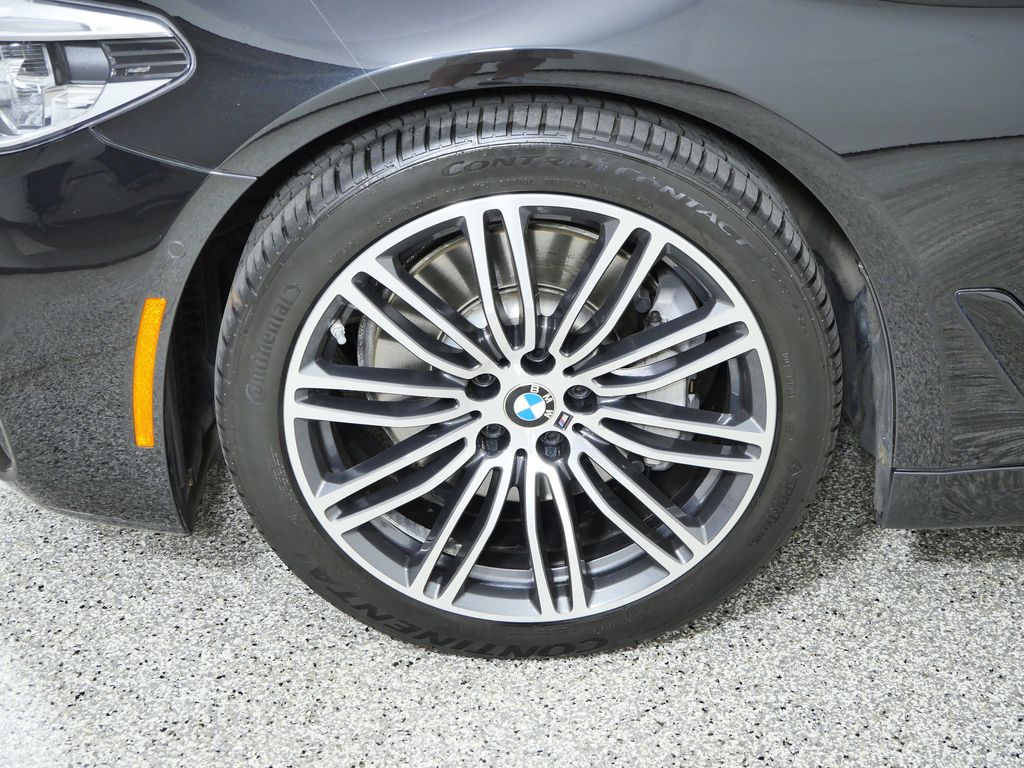 Thumbnail: 2017 BMW 5 Series - 17