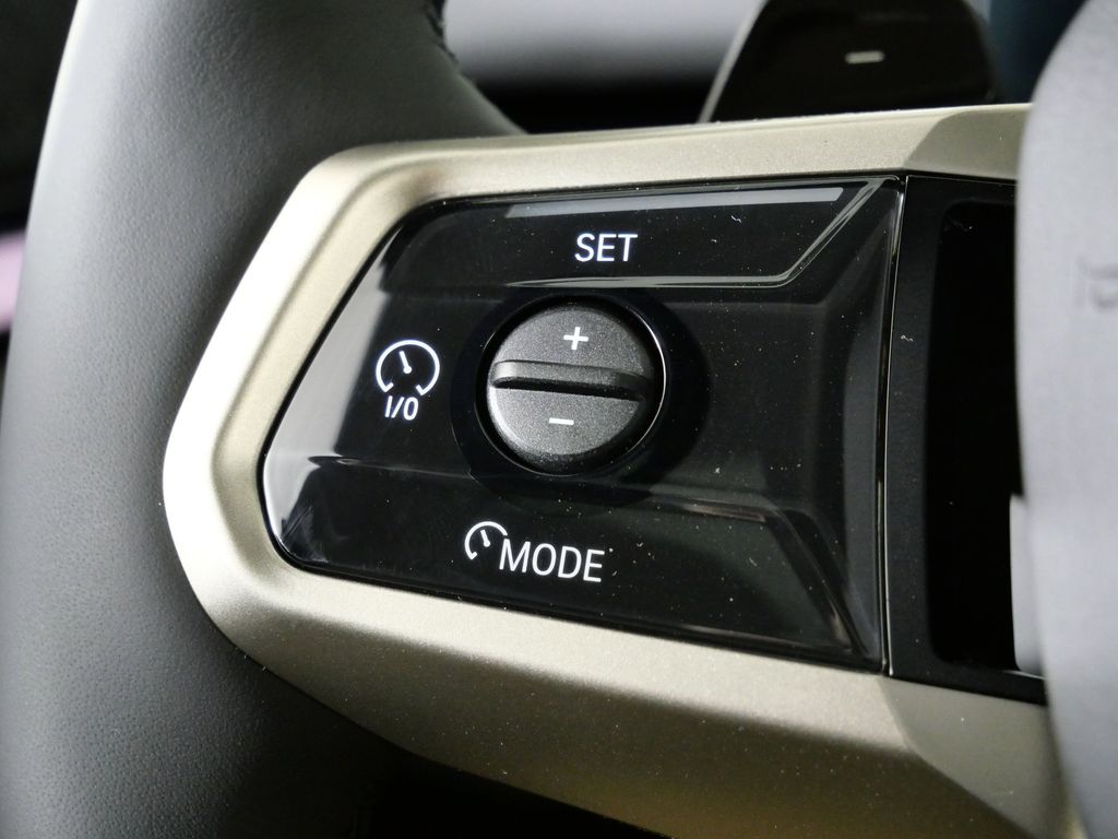 Thumbnail: 2026 BMW 5 Series - 39