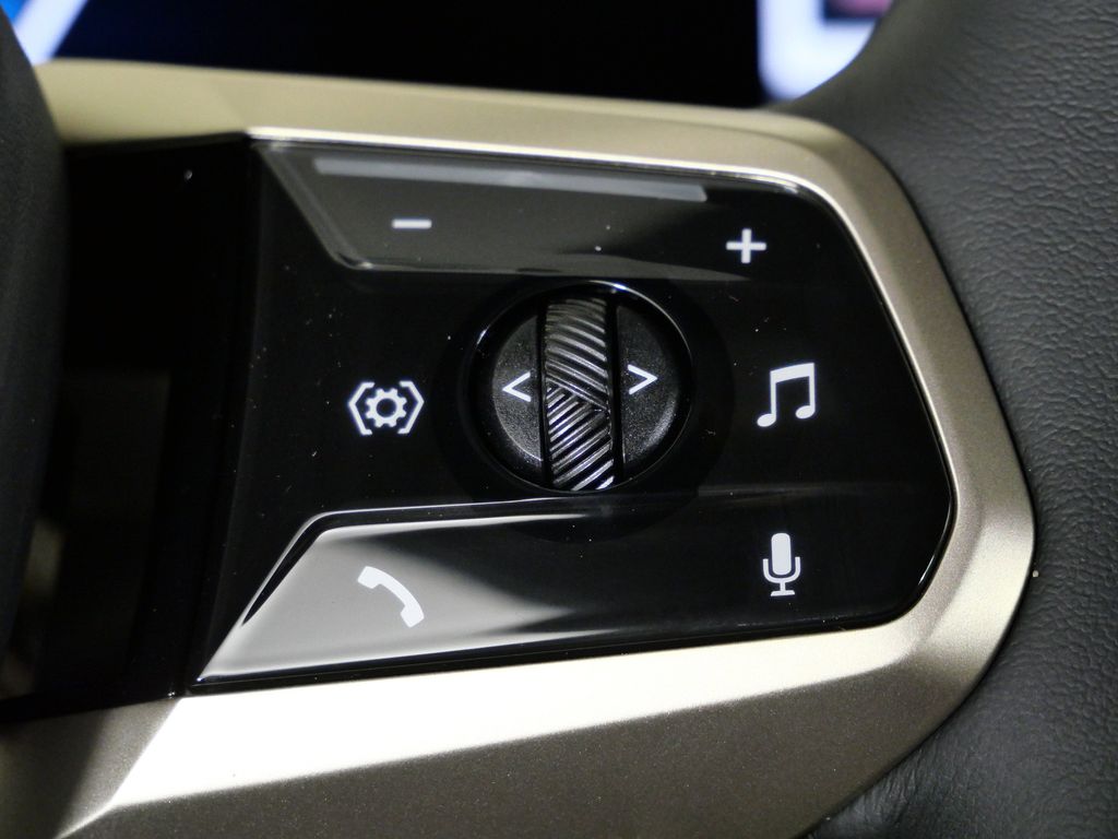 Thumbnail: 2026 BMW iX - 40