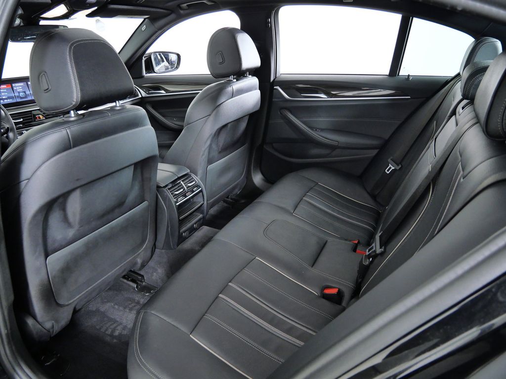 Thumbnail: 2019 BMW 5 Series - 31