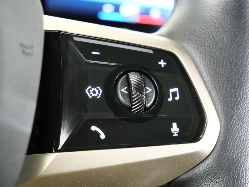 Thumbnail: 2023 BMW iX - 41