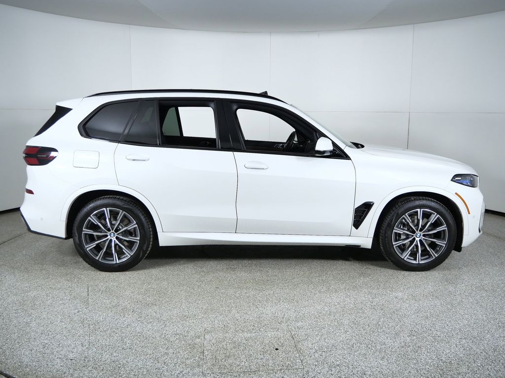 Thumbnail: 2026 BMW X5 - 9