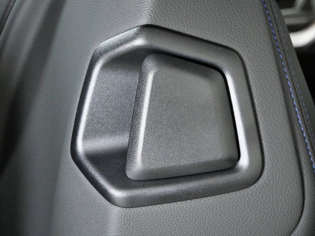 Thumbnail: 2026 BMW M2 - 22