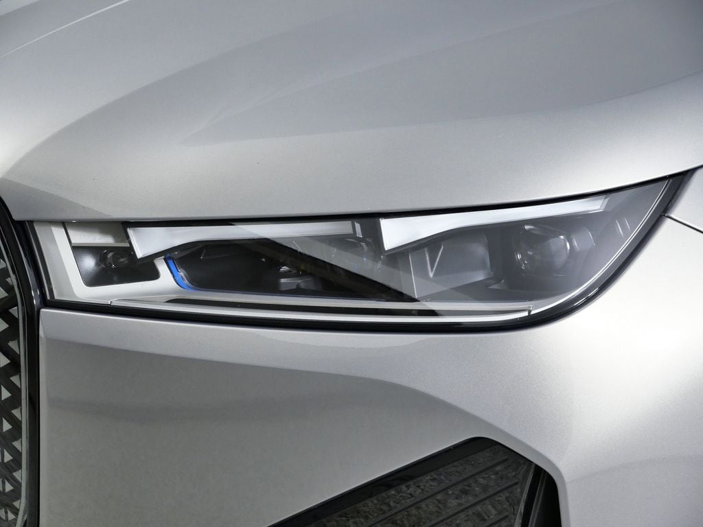 Thumbnail: 2023 BMW iX - 4