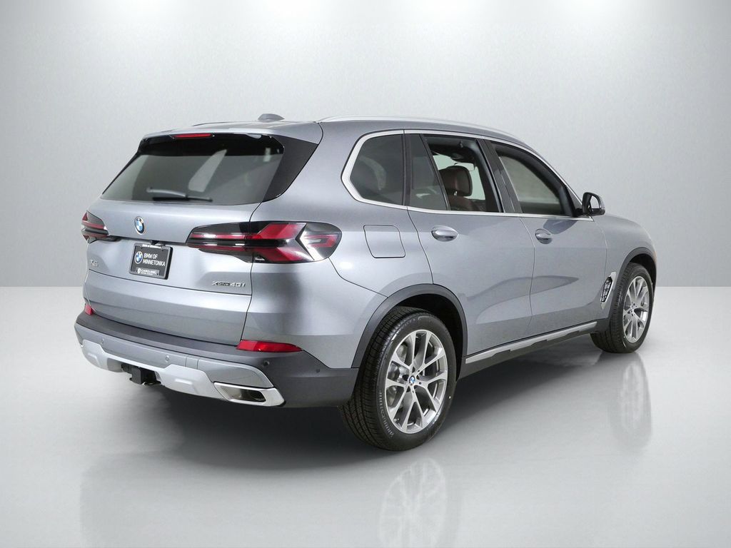 Thumbnail: 2026 BMW X5 - 9