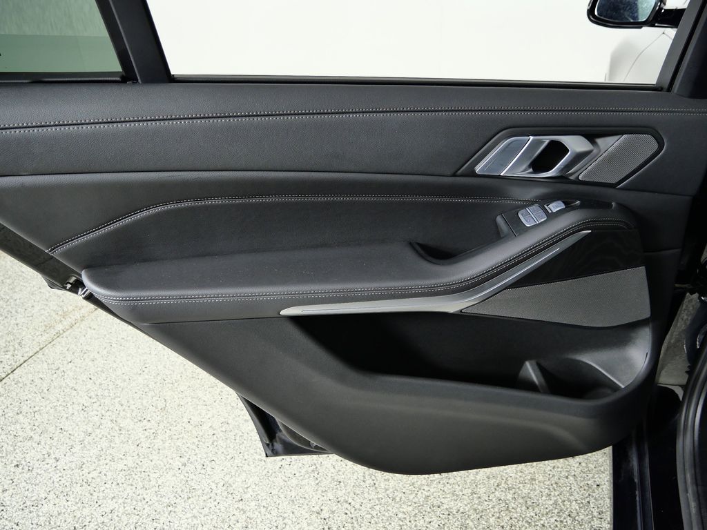 Thumbnail: 2020 BMW X7 - 31