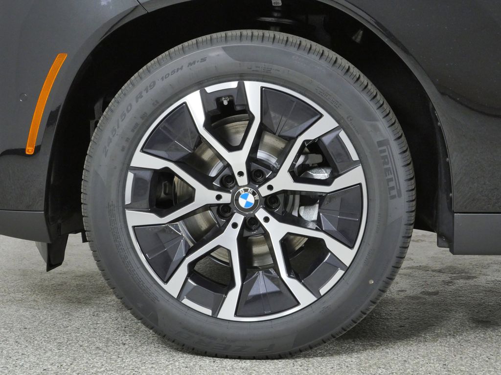 Thumbnail: 2026 BMW X3 - 16