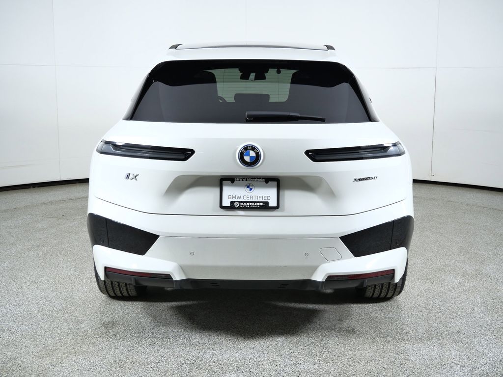 Thumbnail: 2023 BMW iX - 12