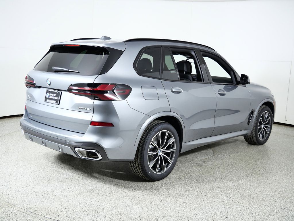 Thumbnail: 2026 BMW X5 - 9