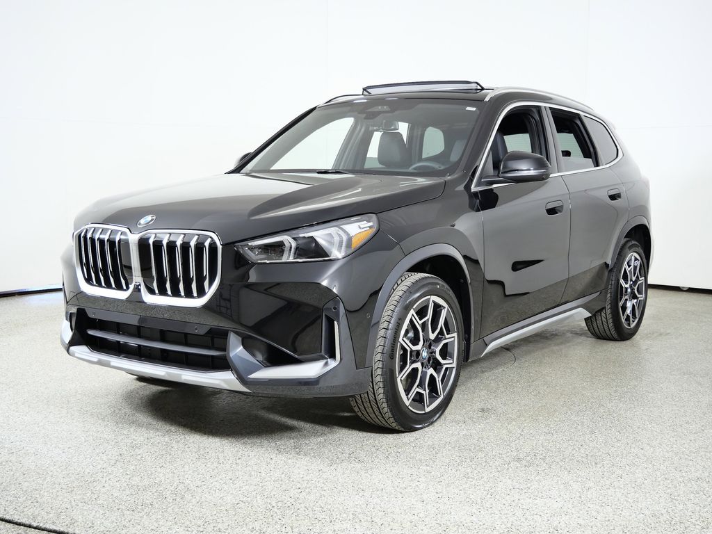 Thumbnail: 2026 BMW X1 - 1