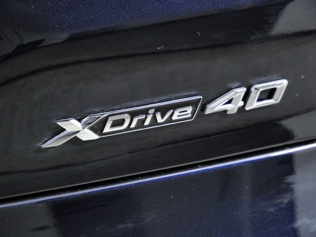 Thumbnail: 2026 BMW X5 - 14