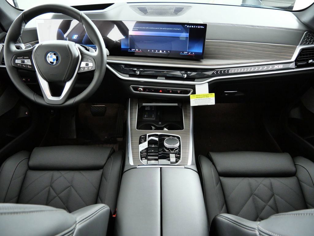 Thumbnail: 2026 BMW X5 - 7