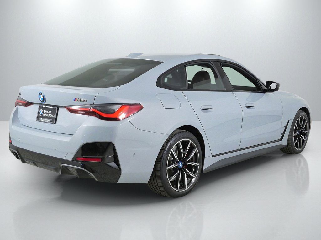 Thumbnail: 2023 BMW i4 - 11