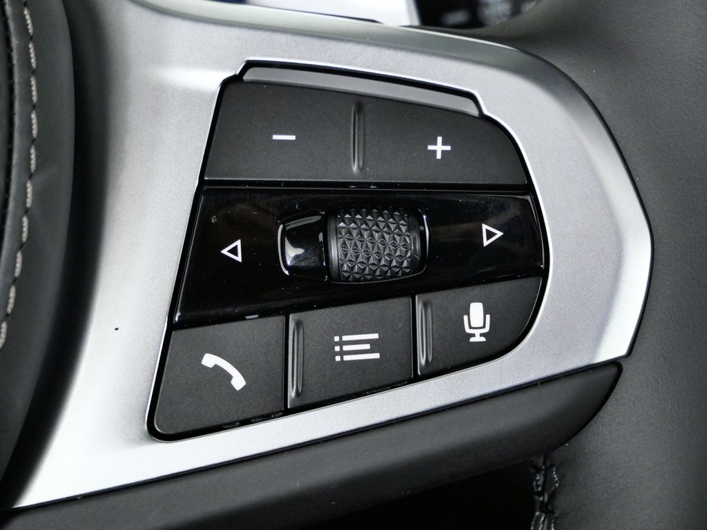 Thumbnail: 2026 BMW X5 - 42