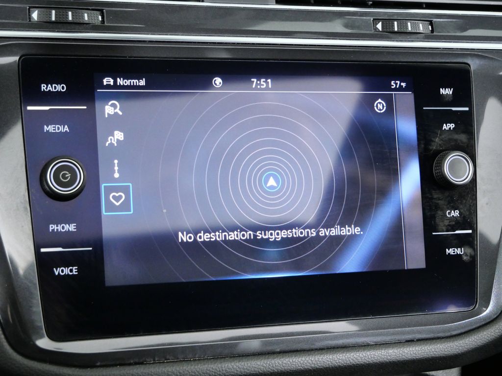 Thumbnail: 2021 Volkswagen Tiguan - 45