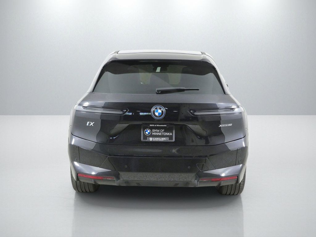 Thumbnail: 2023 BMW iX - 12