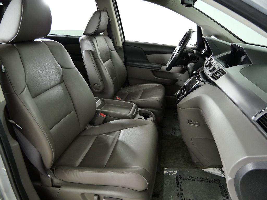 Thumbnail: 2014 Honda Odyssey - 22