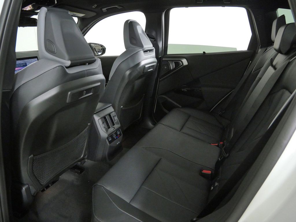 Thumbnail: 2026 BMW X3 - 31