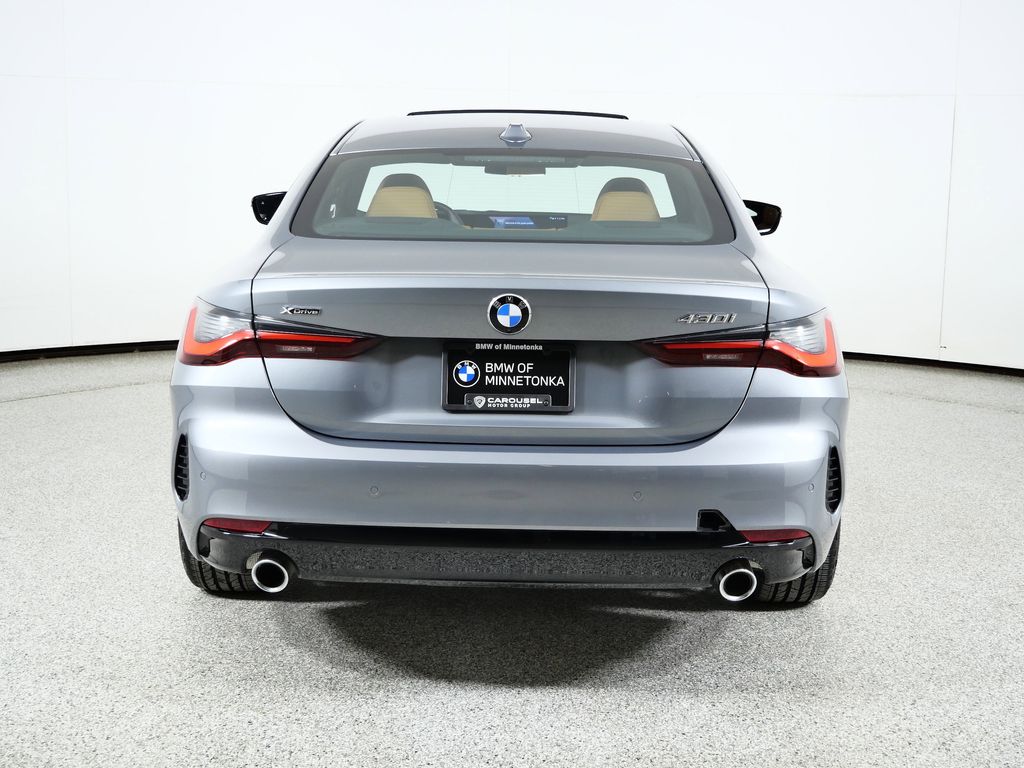 Thumbnail: 2025 BMW 4 Series - 12