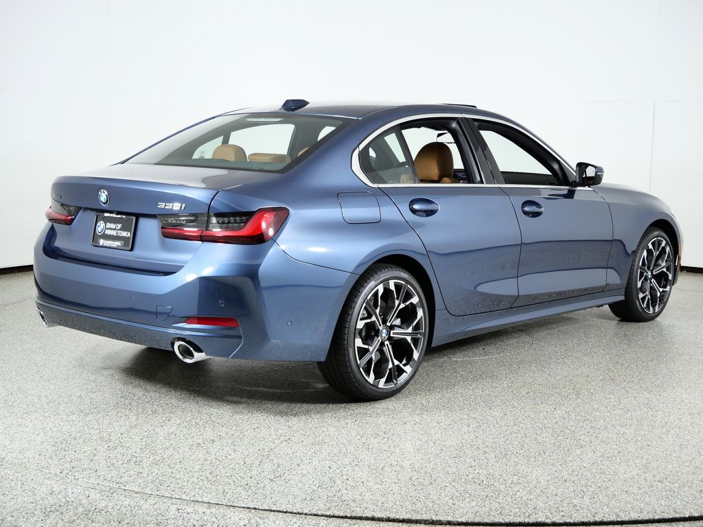 Thumbnail: 2025 BMW 3 Series - 9