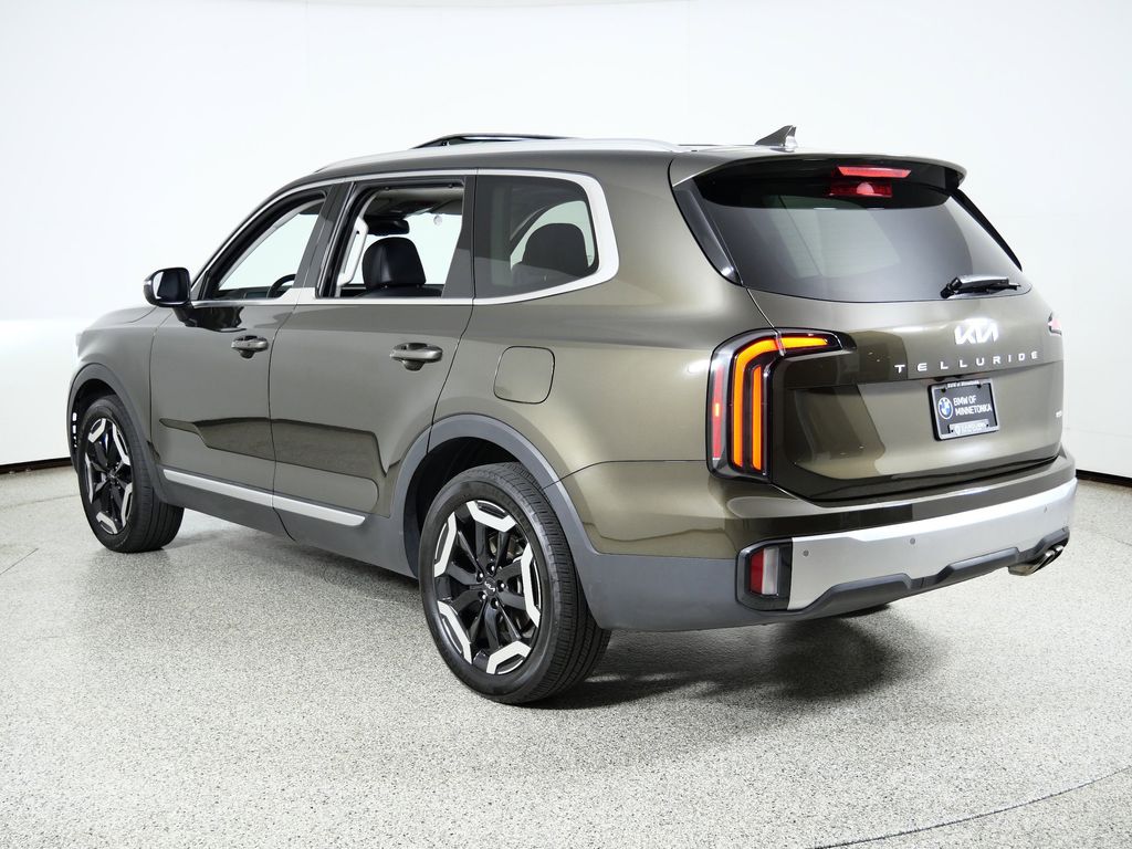 Thumbnail: 2023 Kia Telluride - 15