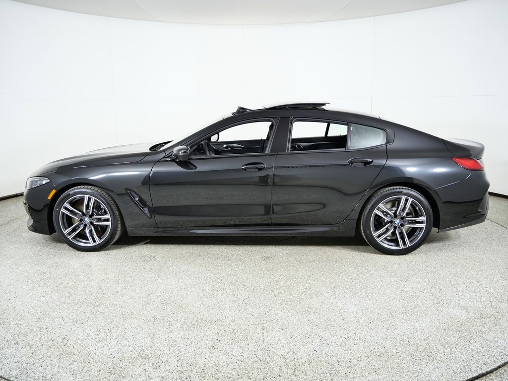 Thumbnail: 2026 BMW 8 Series - 16