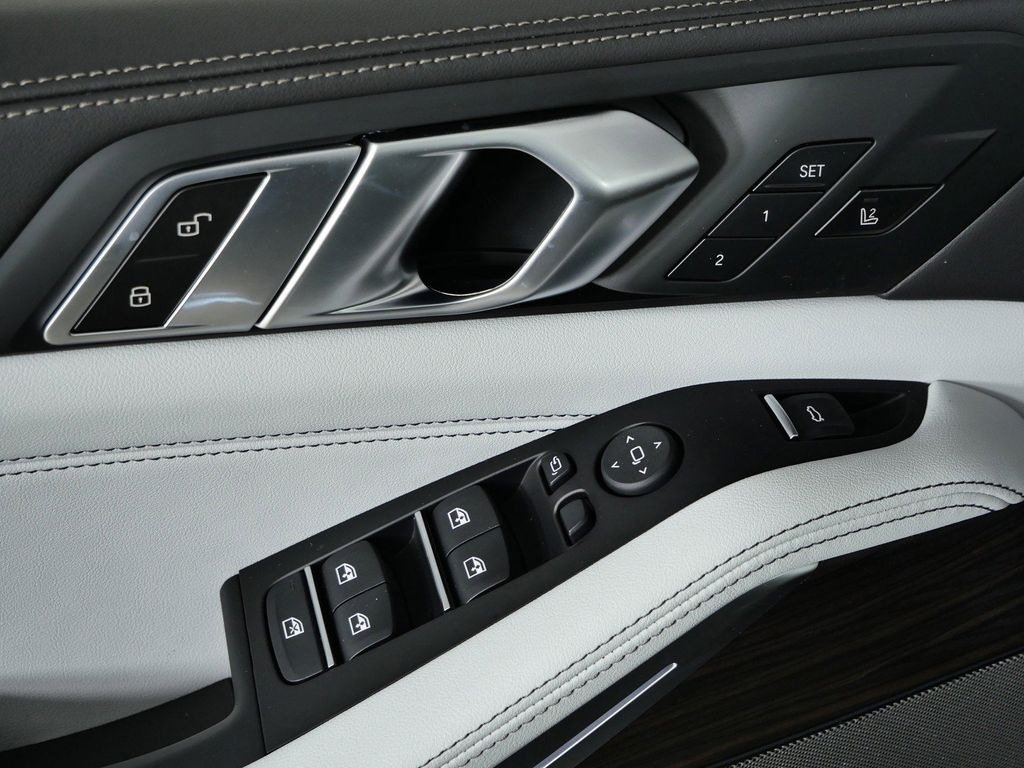 Thumbnail: 2026 BMW X5 - 37