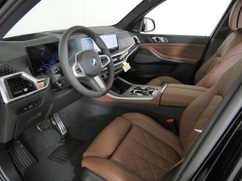Thumbnail: 2026 BMW X5 - 35