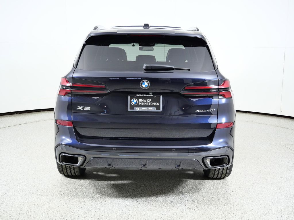 Thumbnail: 2024 BMW X5 - 12