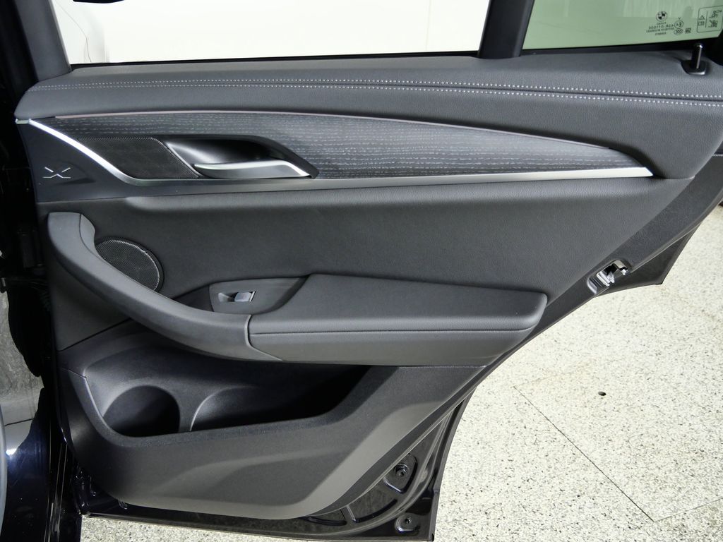 Thumbnail: 2024 BMW X3 - 29