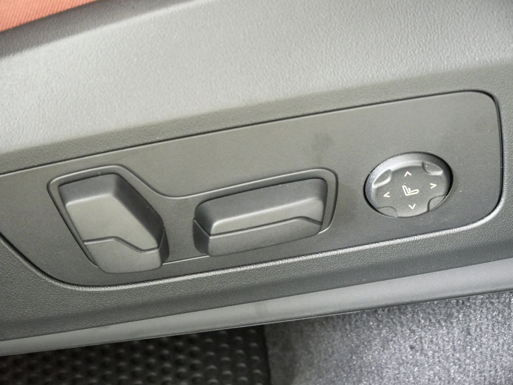 Thumbnail: 2026 BMW X1 - 22