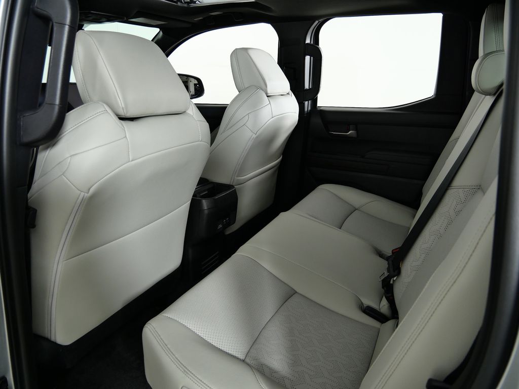 Thumbnail: 2025 Toyota Tacoma - 31