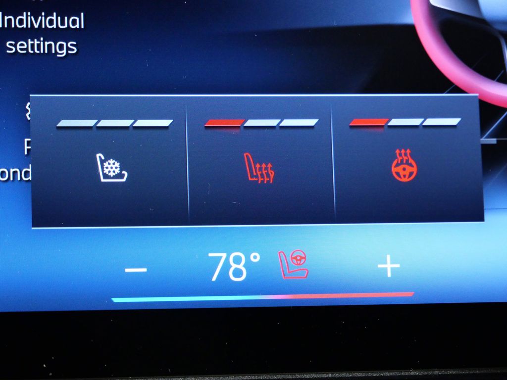 Thumbnail: 2023 BMW i7 - 46