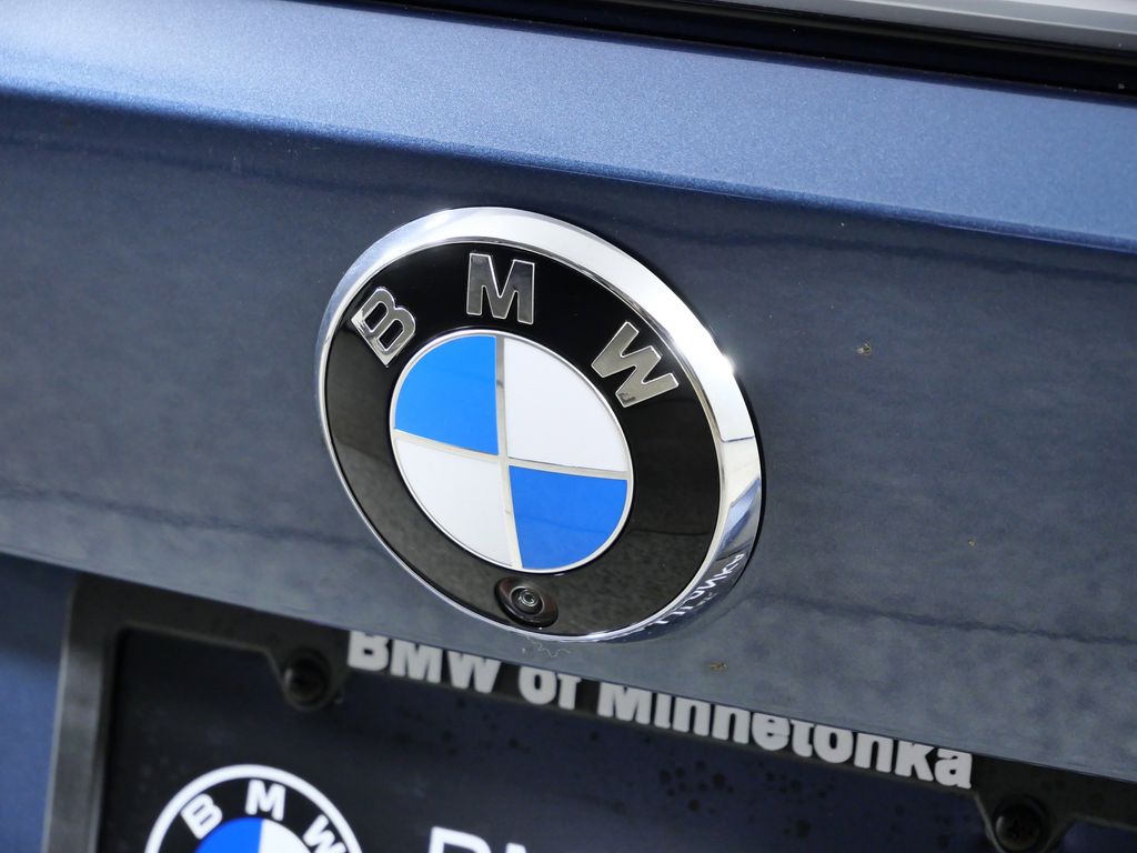 Thumbnail: 2026 BMW 4 Series - 11