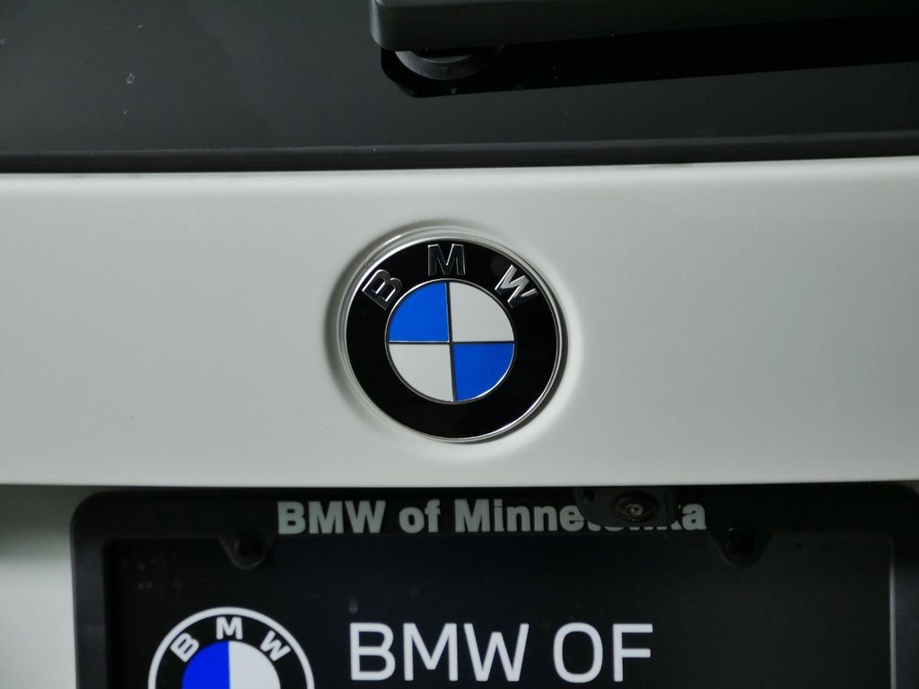 Thumbnail: 2025 BMW X1 - 13