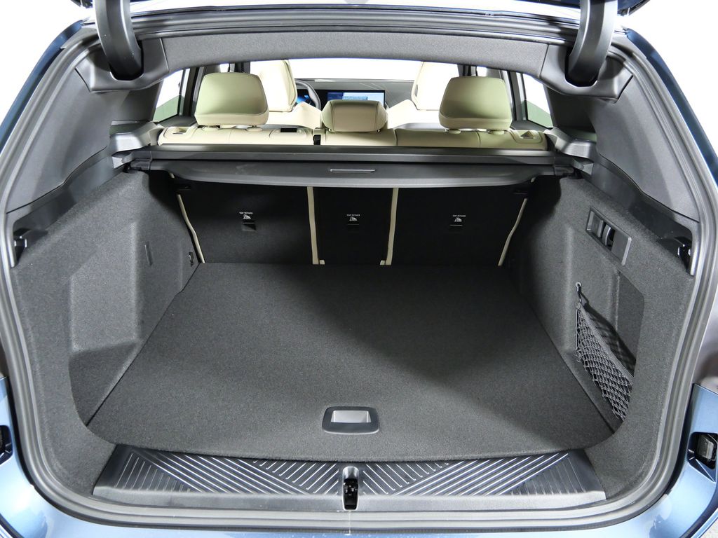 Thumbnail: 2026 BMW X3 - 27