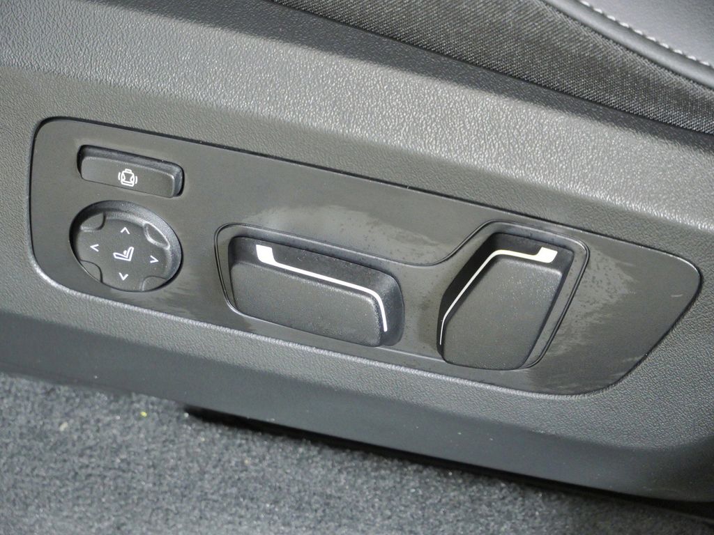 Thumbnail: 2026 BMW X3 - 39