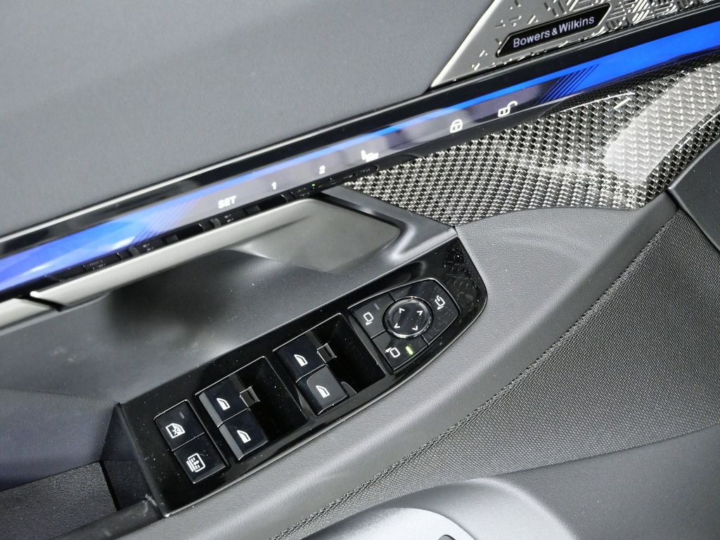 Thumbnail: 2026 BMW M5 - 36