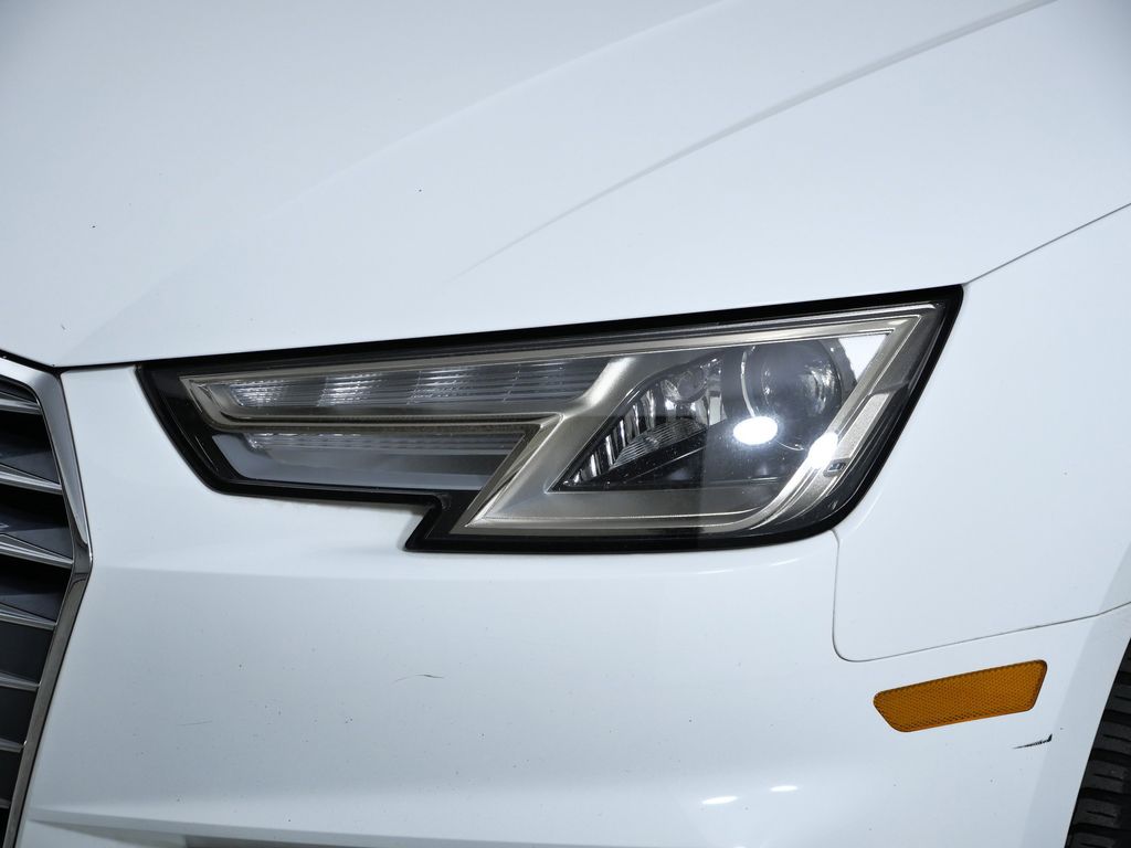 Thumbnail: 2018 Audi A4 - 4