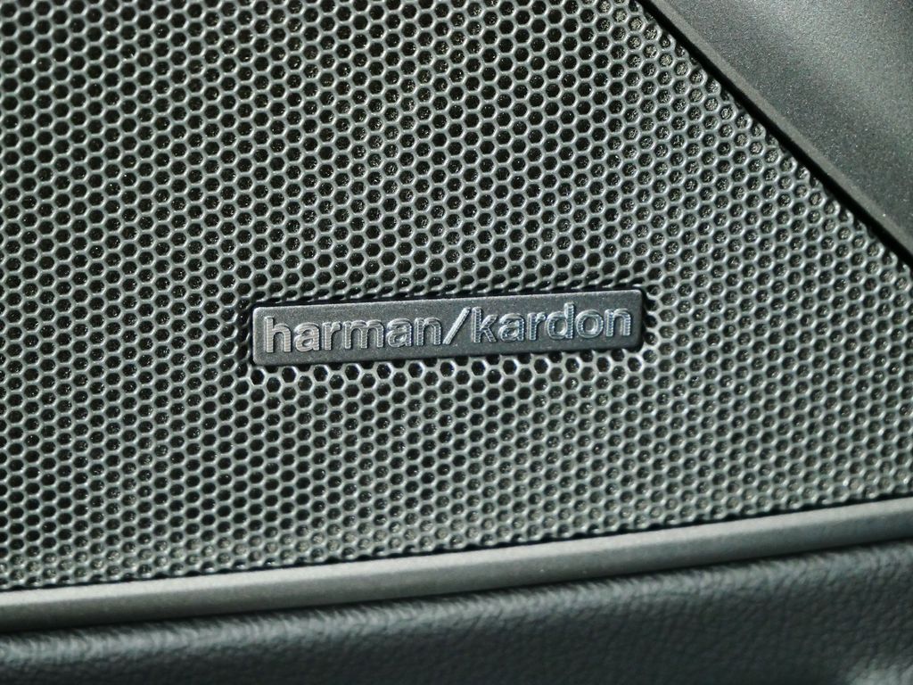Thumbnail: 2025 BMW 3 Series - 35