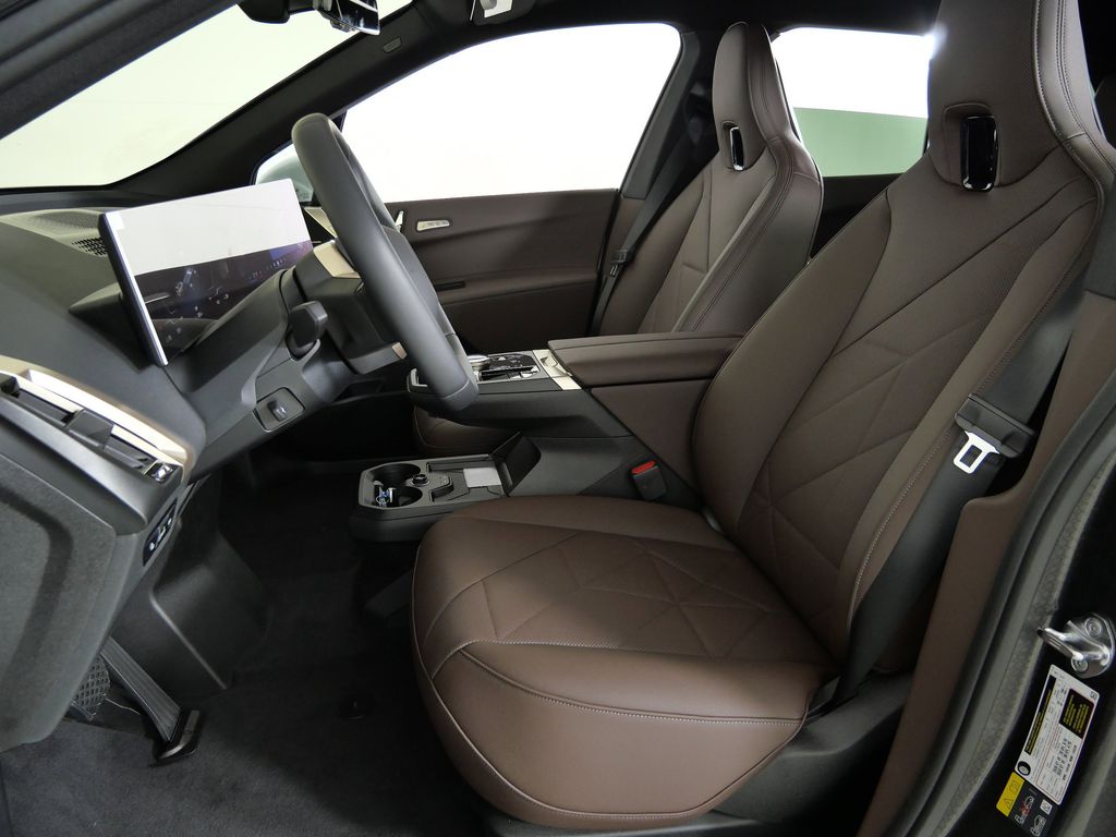 Thumbnail: 2026 BMW iX - 34