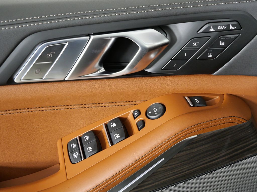 Thumbnail: 2026 BMW X7 - 39