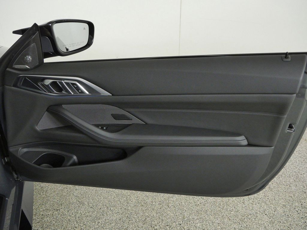 Thumbnail: 2024 BMW M4 - 19