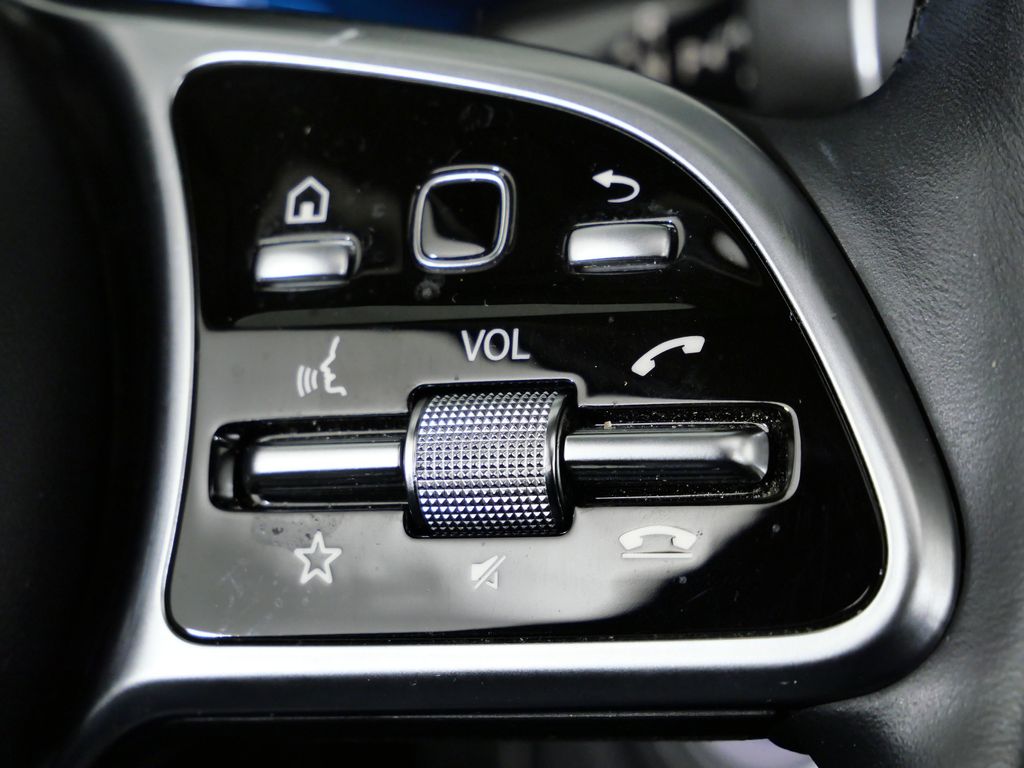 Thumbnail: 2021 Mercedes-Benz GLC - 41