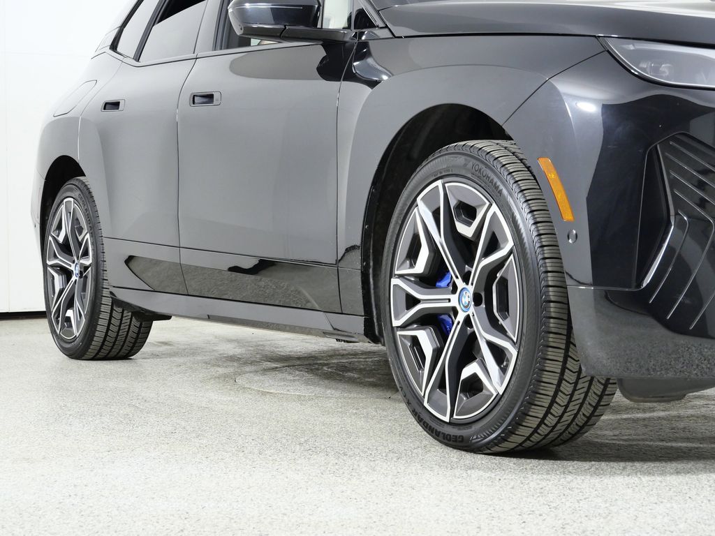 Thumbnail: 2025 BMW iX - 8