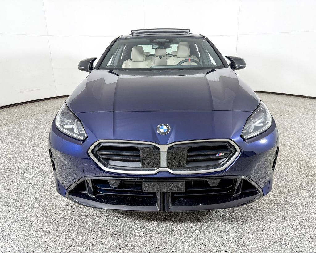 Thumbnail: 2025 BMW 2 Series - 8